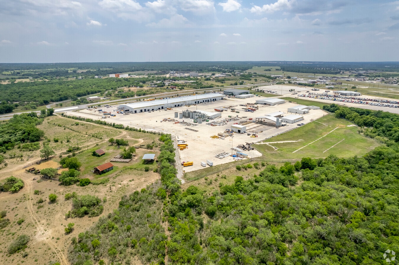 4375 S Loop 1604 E, Elmendorf, TX 78112