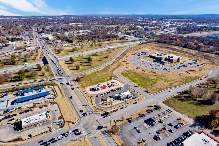 Elm Spring Rd, Springdale, AR 72762 Retail for Lease