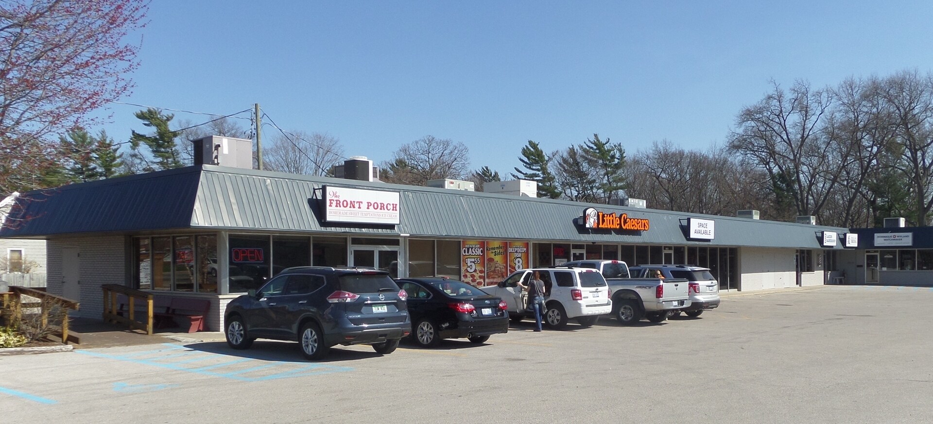 110 S Lake Ave, Spring Lake, MI for sale Primary Photo- Image 1 of 1