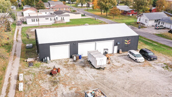 200 Mounts st, Carlinville IL - Commercial Real Estate