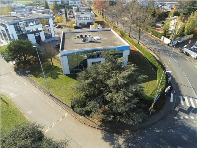 Office in Écully for lease - Building Photo - Image 1 of 9