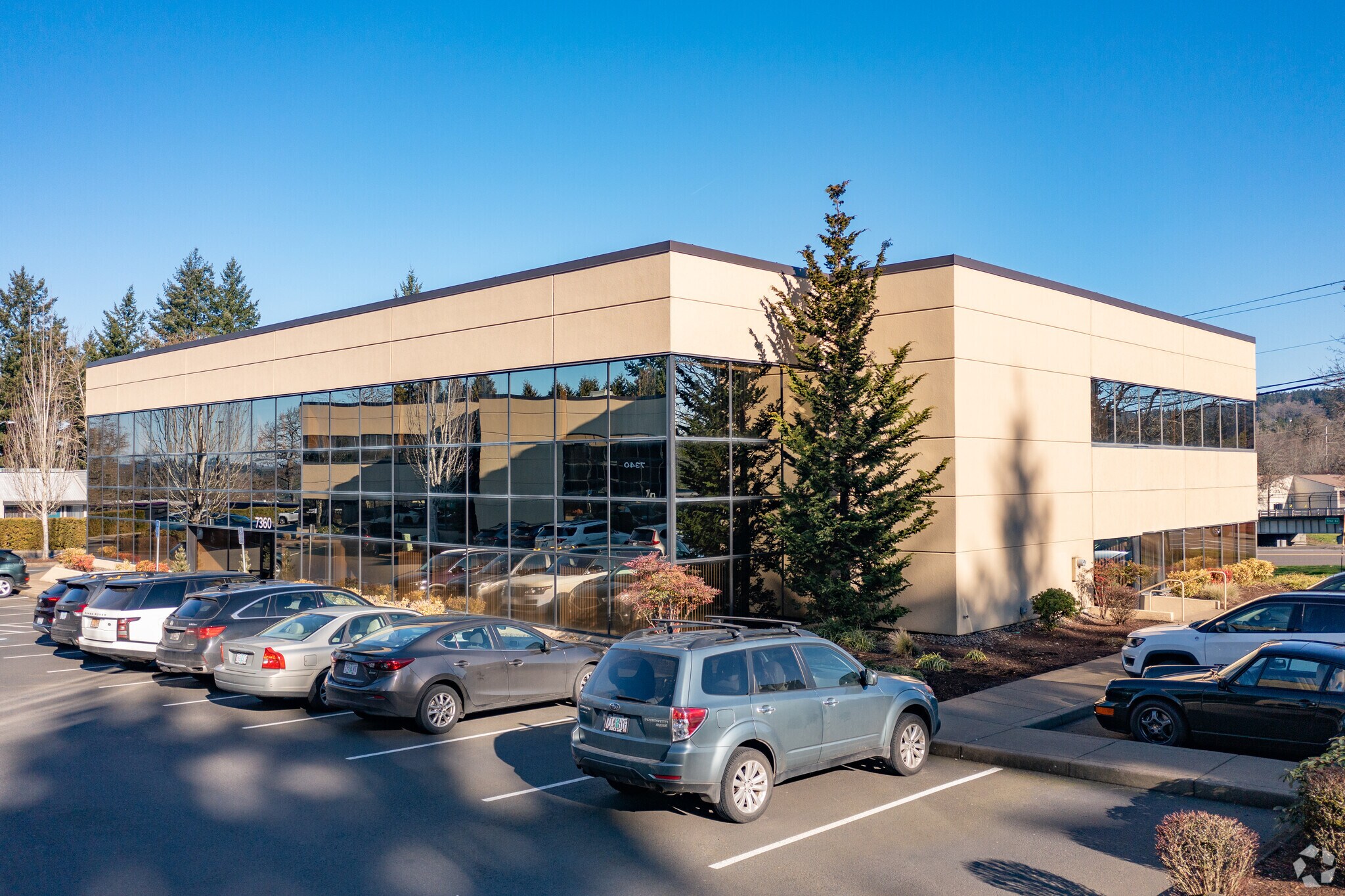 7360 SW Hunziker St, Tigard, OR for sale Primary Photo- Image 1 of 1