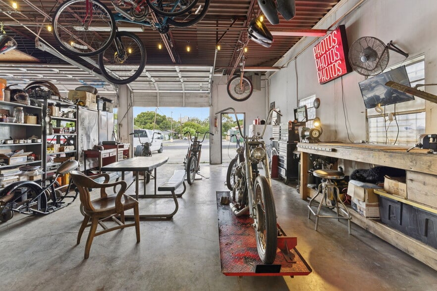 446 E Highland Blvd, San Antonio, TX for sale - Building Photo - Image 3 of 6