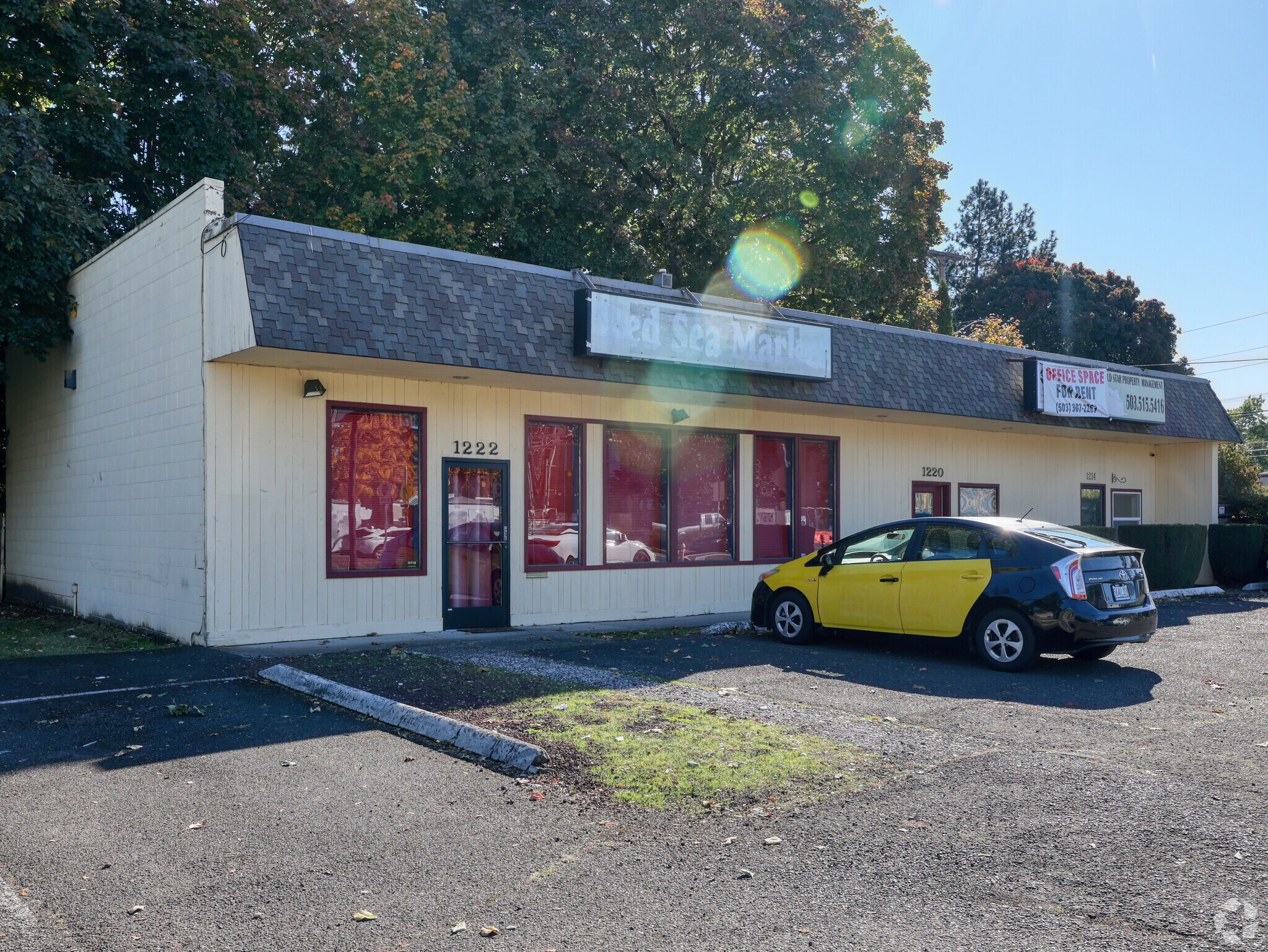 1224 NW Eastman Pky, Gresham, OR for sale Primary Photo- Image 1 of 1