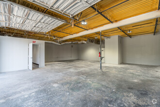 3340 N Beach St, Fort Worth, TX for lease Interior Photo- Image 1 of 4