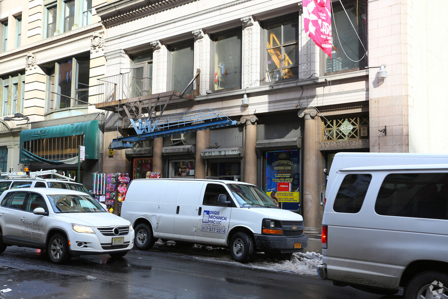 13-15 W 28th St, New York, NY for lease - Building Photo - Image 3 of 4