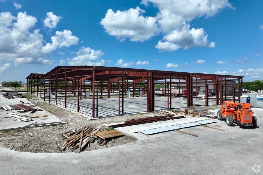 1009 Industrial Way Dr, Anna, TX for lease - Building Photo - Image 2 of 2