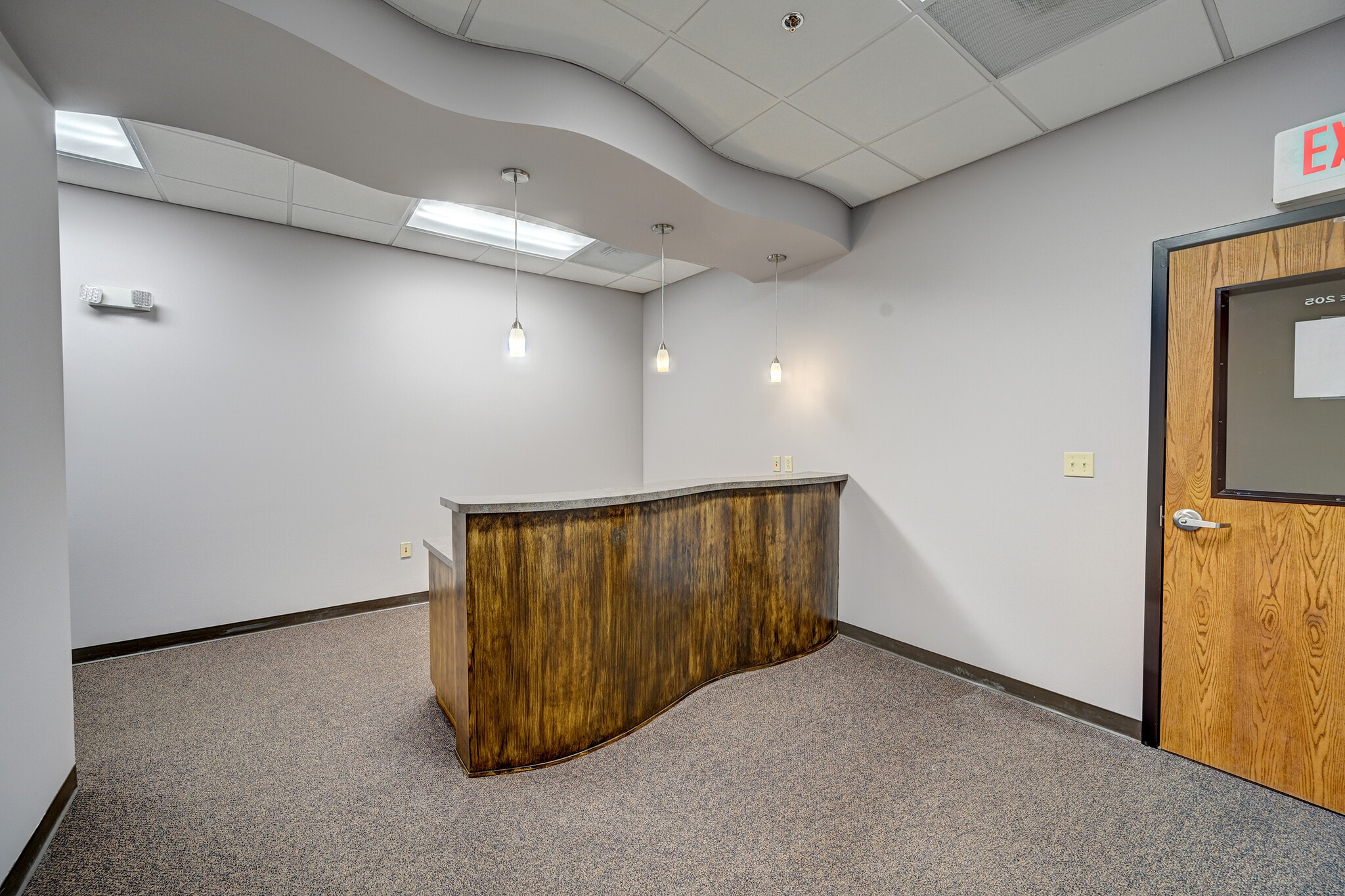 455 S Sam Barr Dr, Kearney, MO for lease Interior Photo- Image 1 of 3