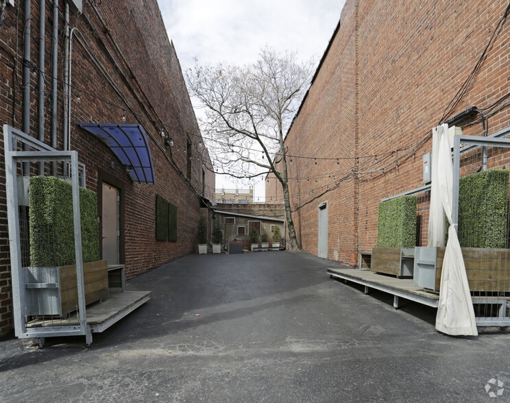 1521 Grand Blvd, Kansas City, MO for lease - Building Photo - Image 2 of 3