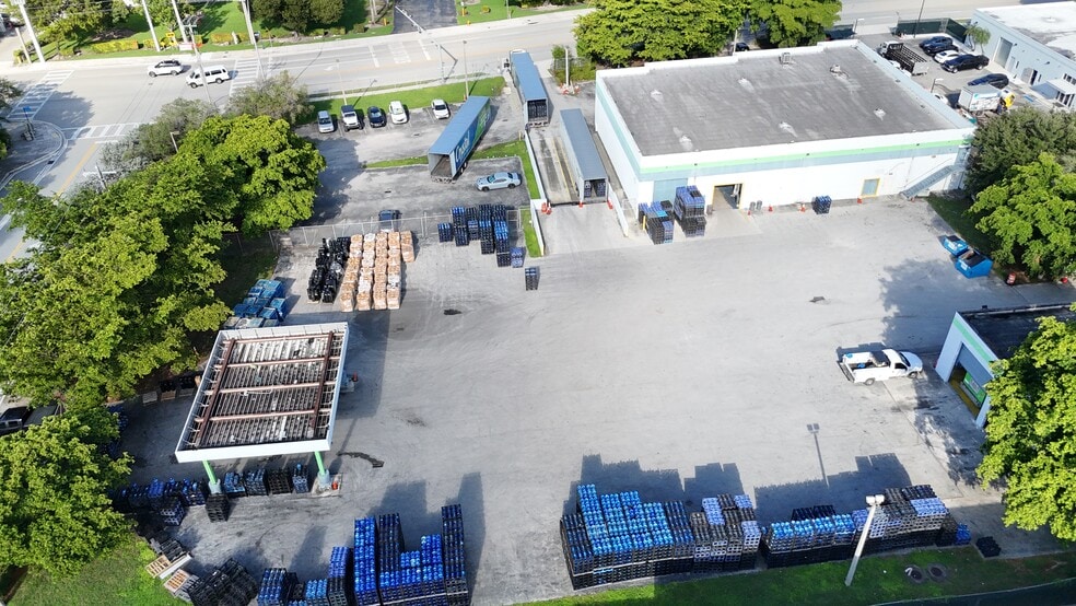 2779 NW 112th Ave, Doral, FL for lease - Building Photo - Image 2 of 12