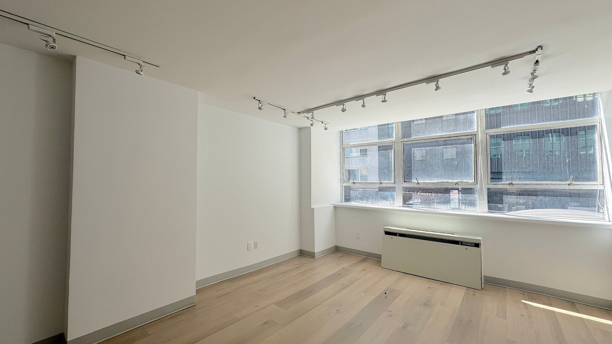 155 E 55th St, New York, NY for lease Interior Photo- Image 1 of 10