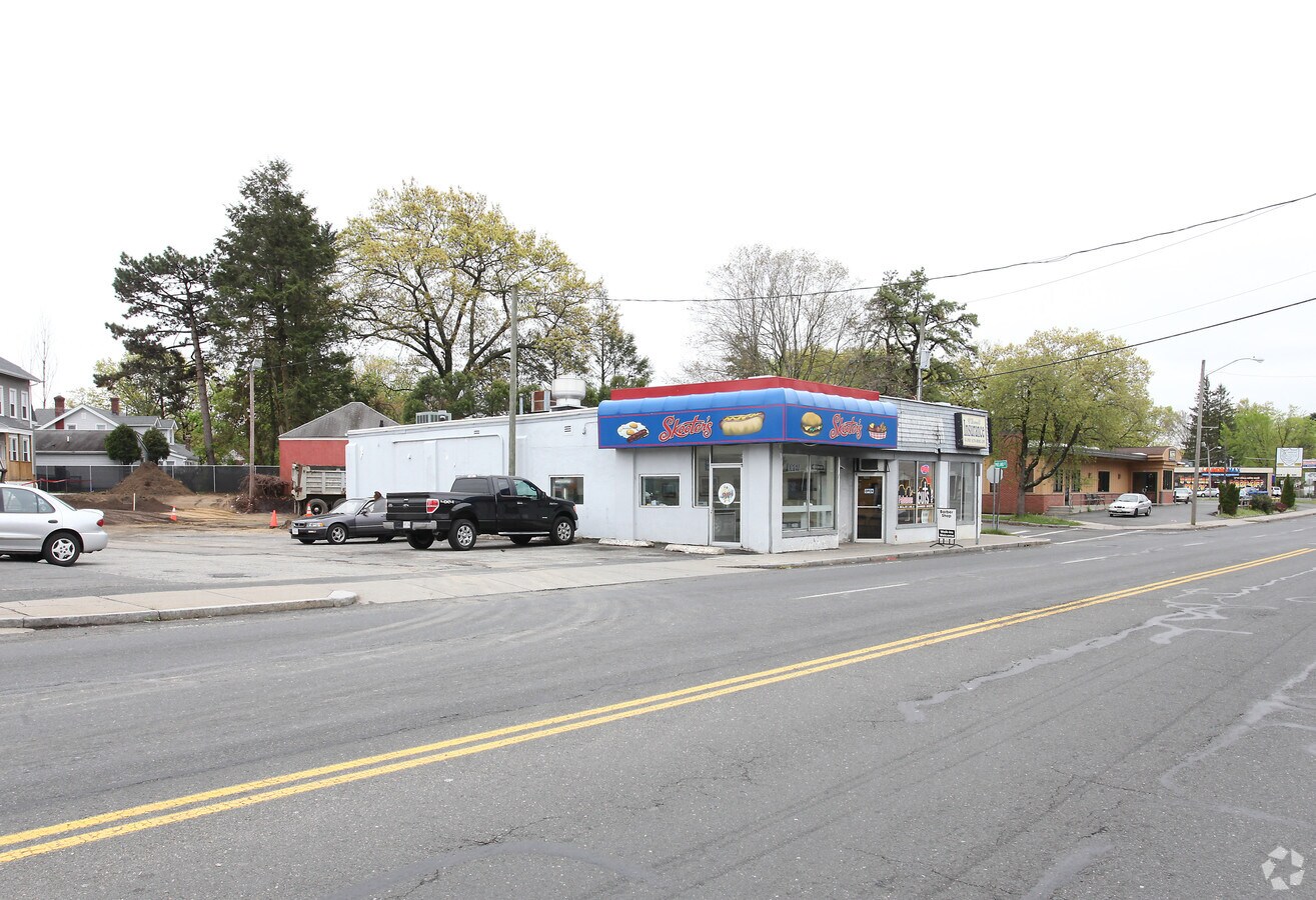 363365 Boston Rd, Springfield, MA 01109