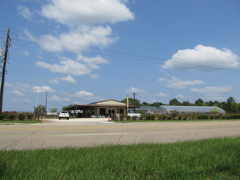 8650 Highway 105, Beaumont, TX for sale - Building Photo - Image 1 of 1