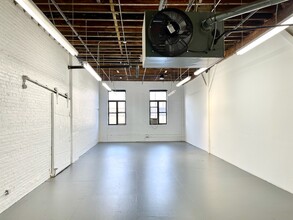 505-160 Johnson Ave, Brooklyn, NY for lease Interior Photo- Image 1 of 2