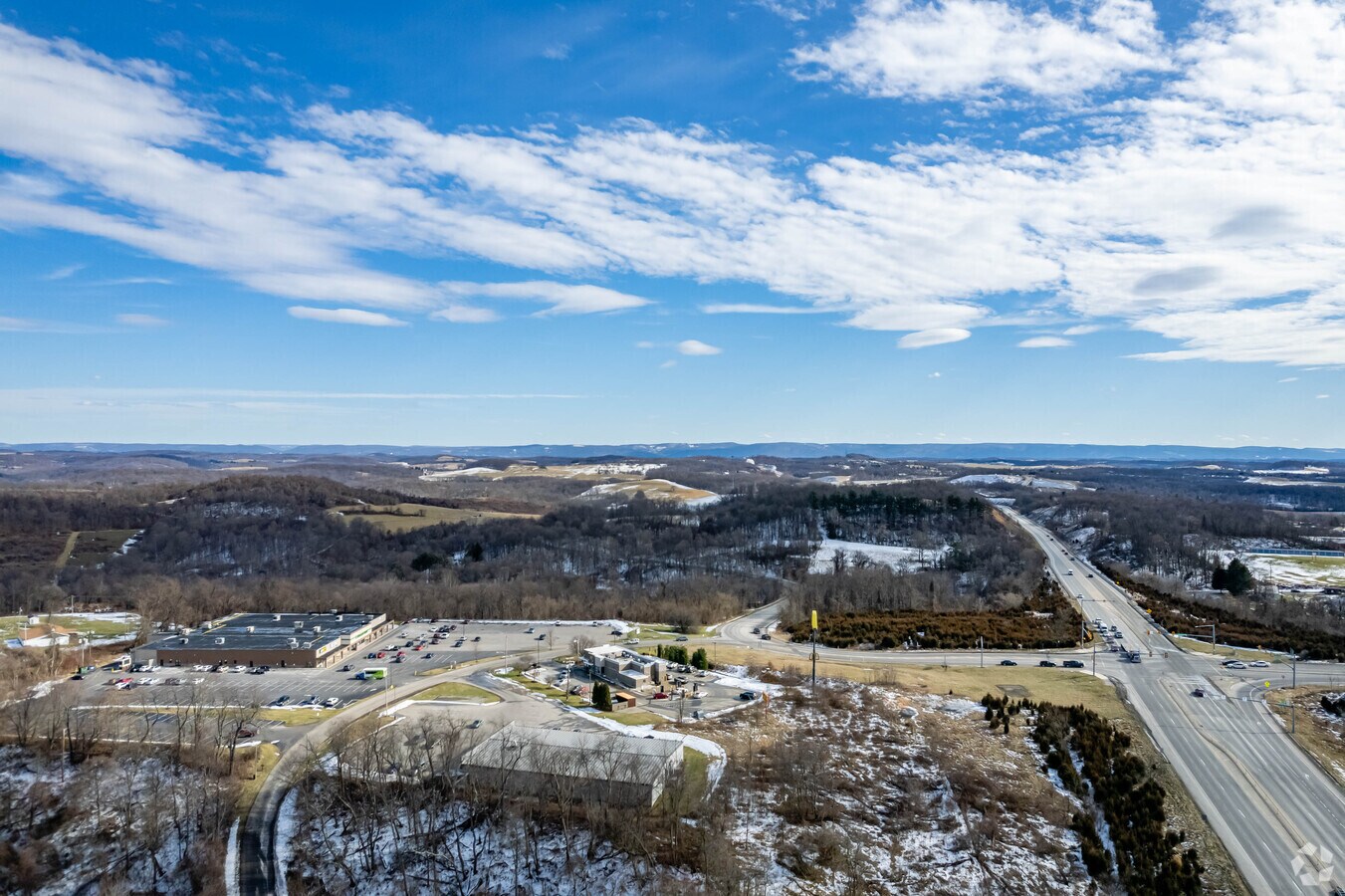 111 Roberts Rd, Grindstone, PA 15442