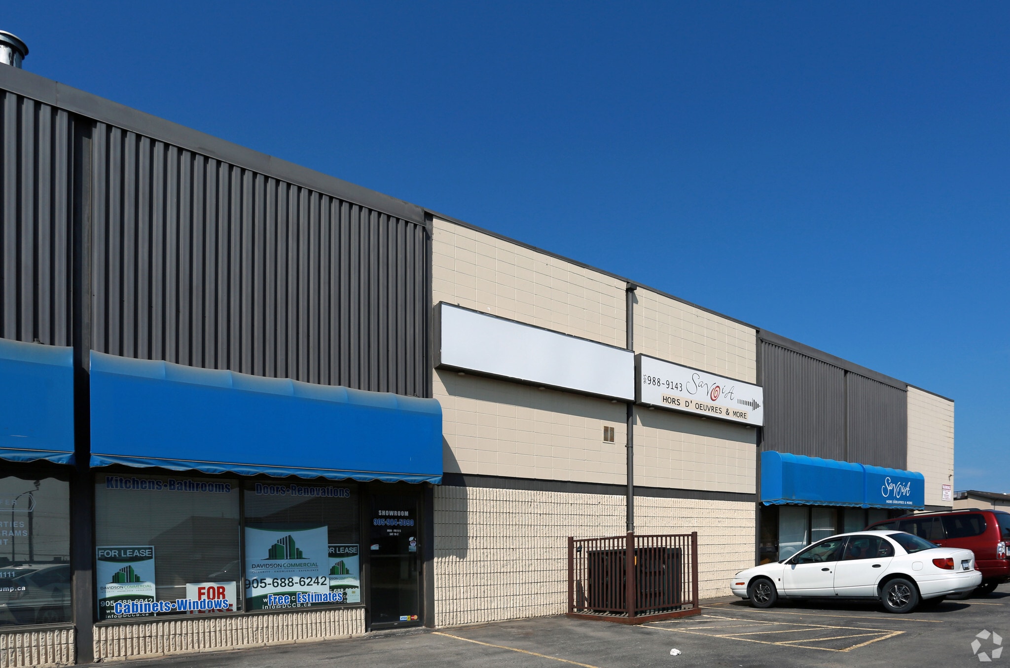 247 Bunting Rd, St Catharines, ON for sale Primary Photo- Image 1 of 1