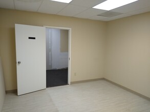 500 S University Ave, Little Rock, AR for lease Interior Photo- Image 2 of 5