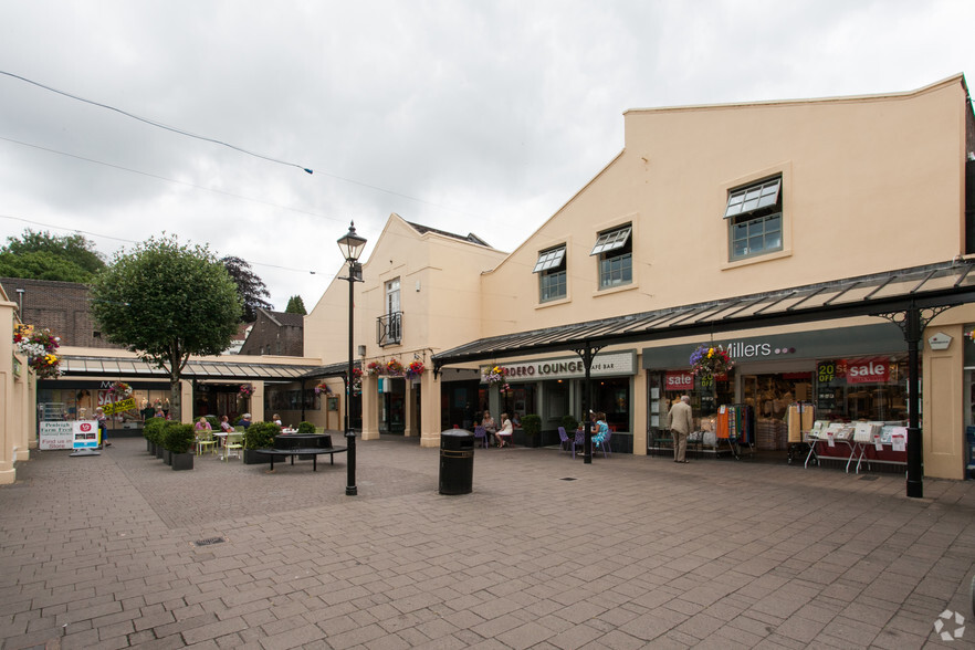 Vicarage Walk, Frome for lease - Building Photo - Image 2 of 14