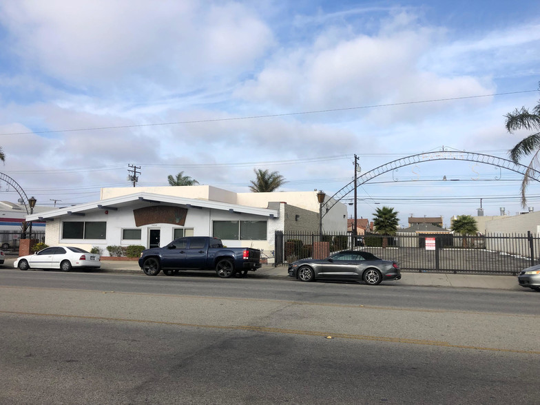 1450 S Oxnard Blvd, Oxnard, CA for sale - Building Photo - Image 1 of 1