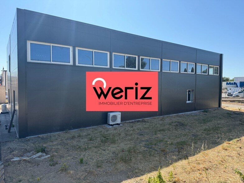Industrial in Vitrolles for lease - Building Photo - Image 3 of 3