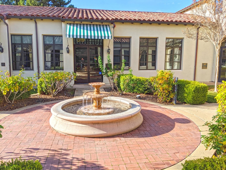 301-325 Ray St, Pleasanton, CA for sale - Building Photo - Image 3 of 6