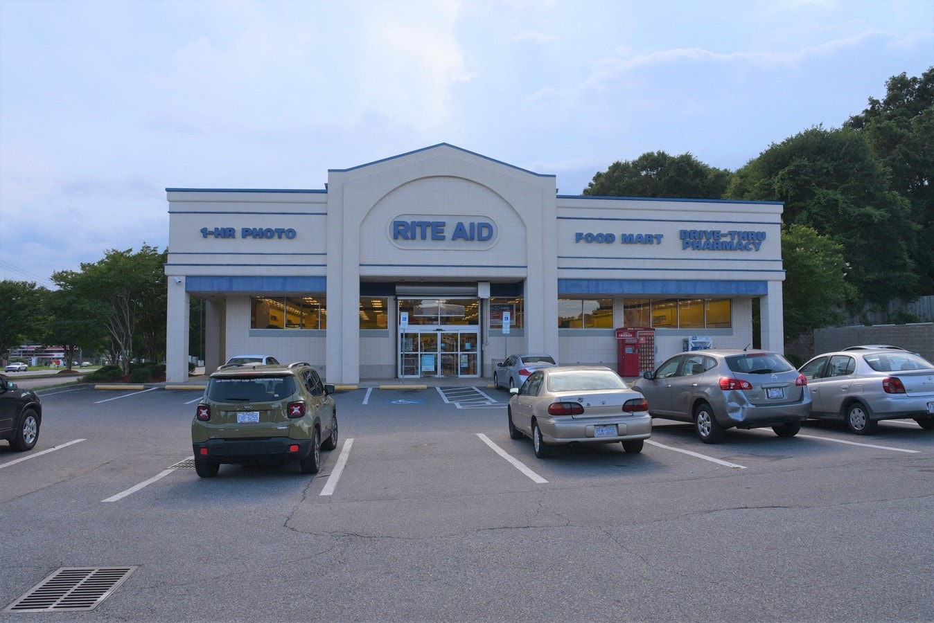 110 W Garrison Blvd, Gastonia, NC 28052