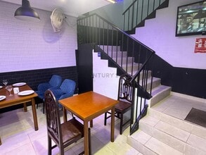 Retail in Barcelona, Barcelona for lease Interior Photo- Image 2 of 9