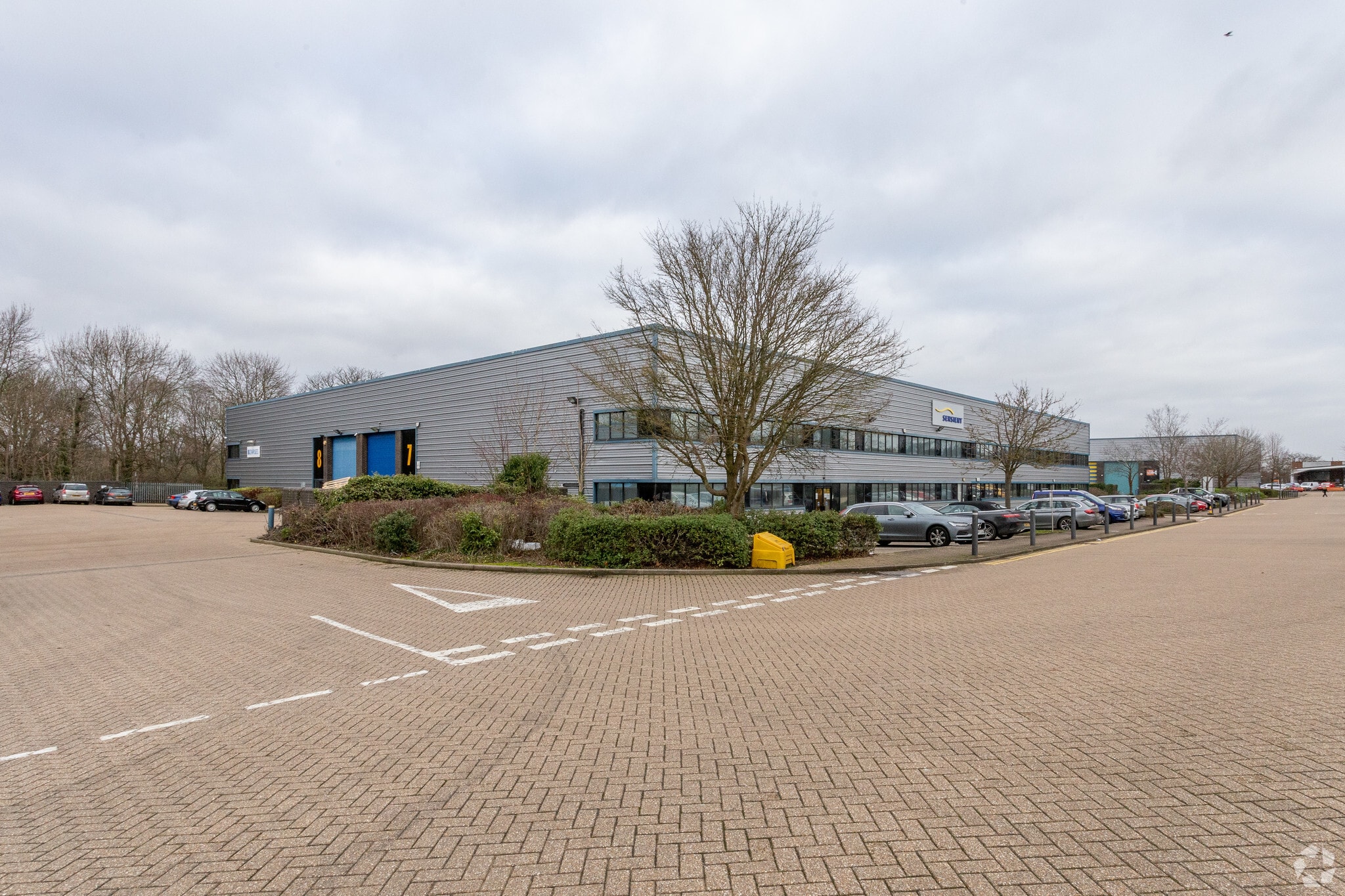 Holdom Ave, Milton Keynes for sale Primary Photo- Image 1 of 1