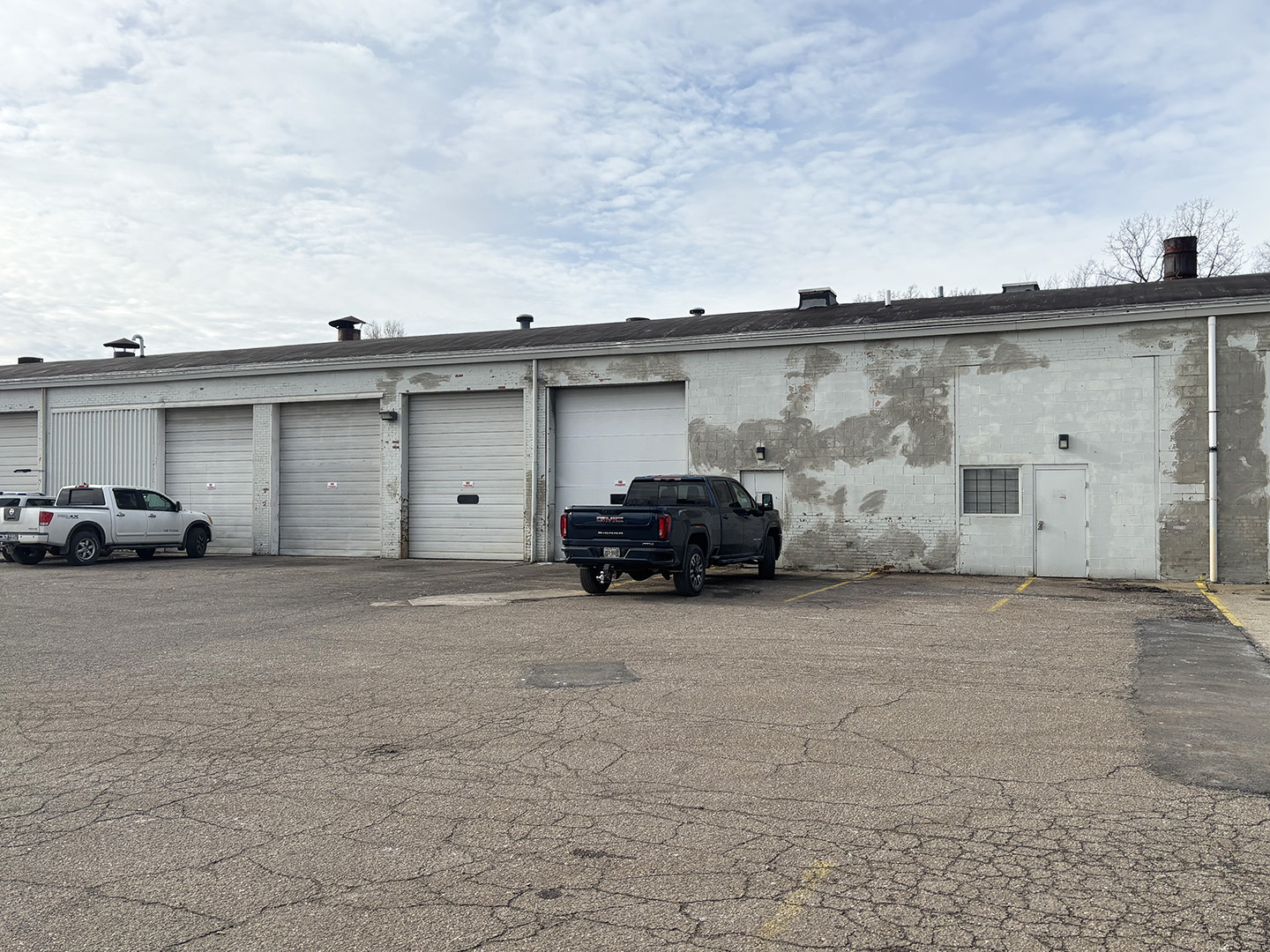 1355 E Archwood Ave, Akron, OH for lease Building Photo- Image 1 of 22