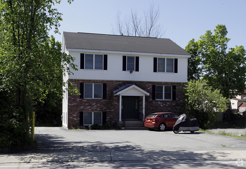 42 W Main St, Devens, MA 01432