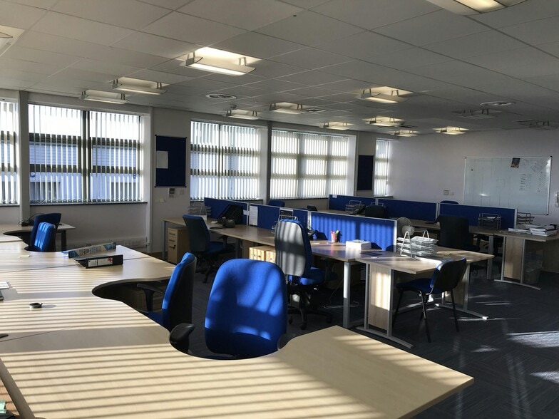 Whitfield Ct, Durham for lease - Interior Photo - Image 1 of 15