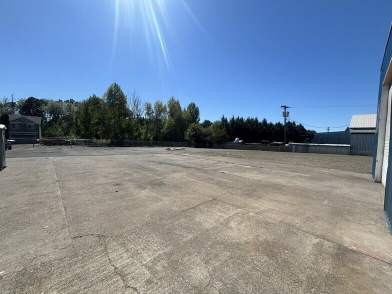 10645 NW 318th Pl, North Plains, OR for lease - Building Photo - Image 3 of 4