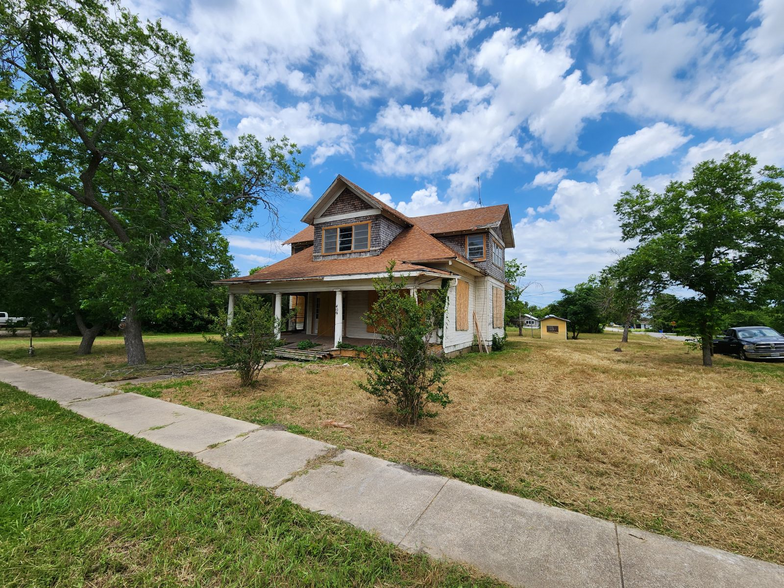 409 Lexington -1, Manor, TX for sale - Primary Photo - Image 1 of 1