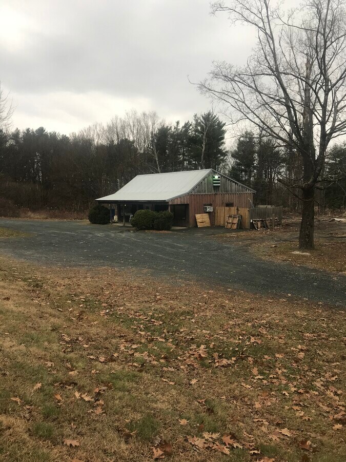 489 State Route 40, Schaghticoke, NY 12154