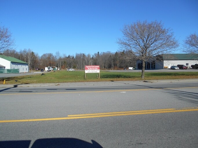 9341 River Rd, Marcy, NY 13403