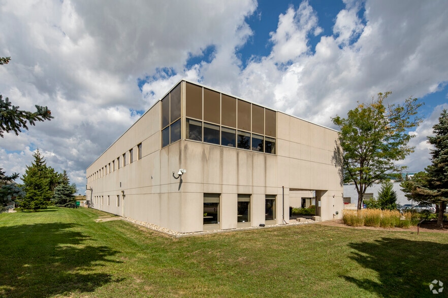 2580 Matheson Blvd E, Mississauga, ON for lease - Building Photo - Image 2 of 3