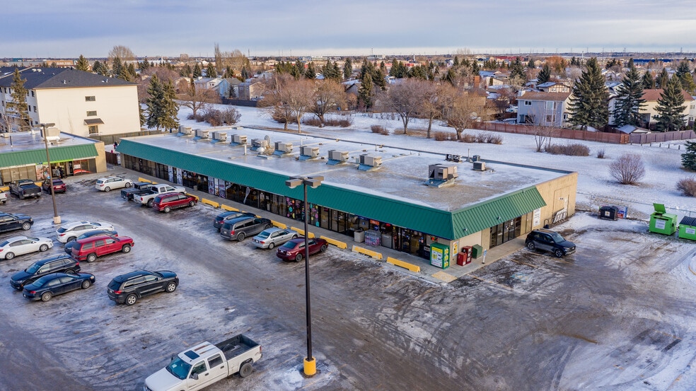 1903 105 St NW, Edmonton, AB for lease - Building Photo - Image 2 of 3