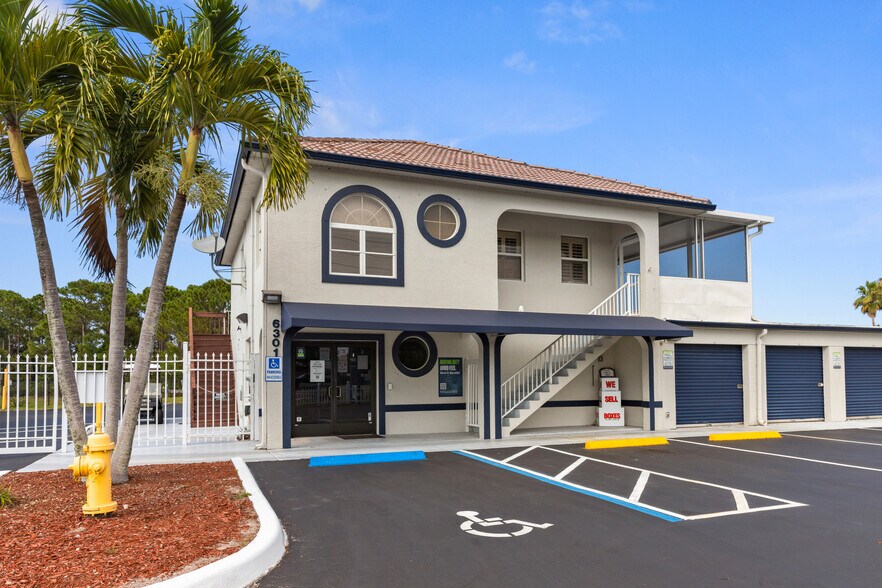 6301 SE Federal Hwy, Stuart, FL for sale - Building Photo - Image 1 of 1