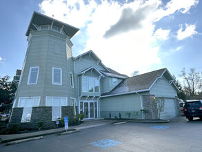 350 Miller St SE, Salem, OR for lease Building Photo- Image 2 of 21