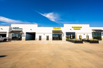 6520 S FM 359 Rd, Fulshear, TX for lease Interior Photo- Image 2 of 5