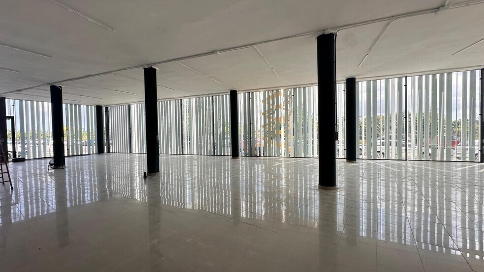 Industrial in Algemesí for sale - Building Photo - Image 3 of 48