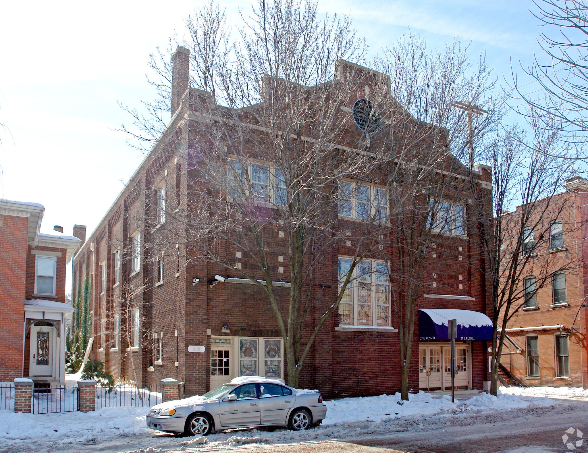 27-29 E Russell St, Columbus, OH for lease Building Photo- Image 1 of 3