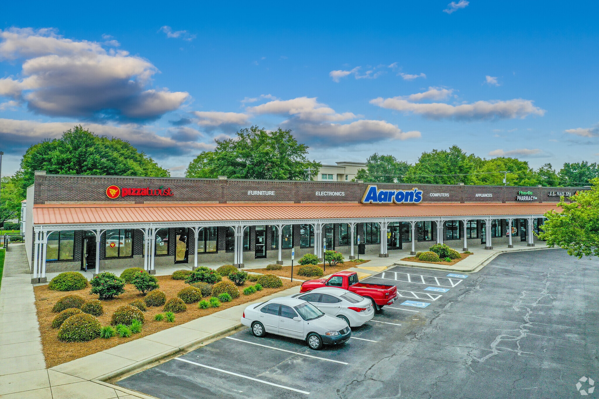 321 S Polk St, Pineville, NC for lease Primary Photo- Image 1 of 3