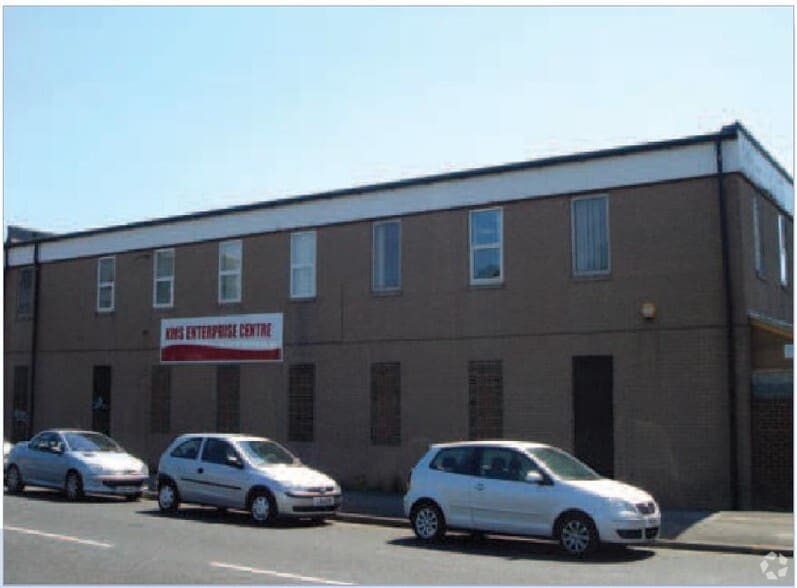 2 Grant Ave, Leeds for sale - Primary Photo - Image 1 of 1