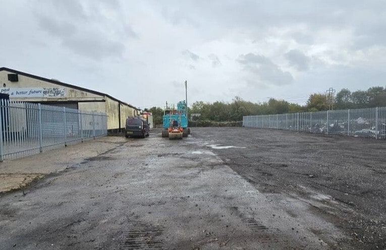 Land in Hume Ave, Tilbury for lease Primary Photo- Image 1 of 3