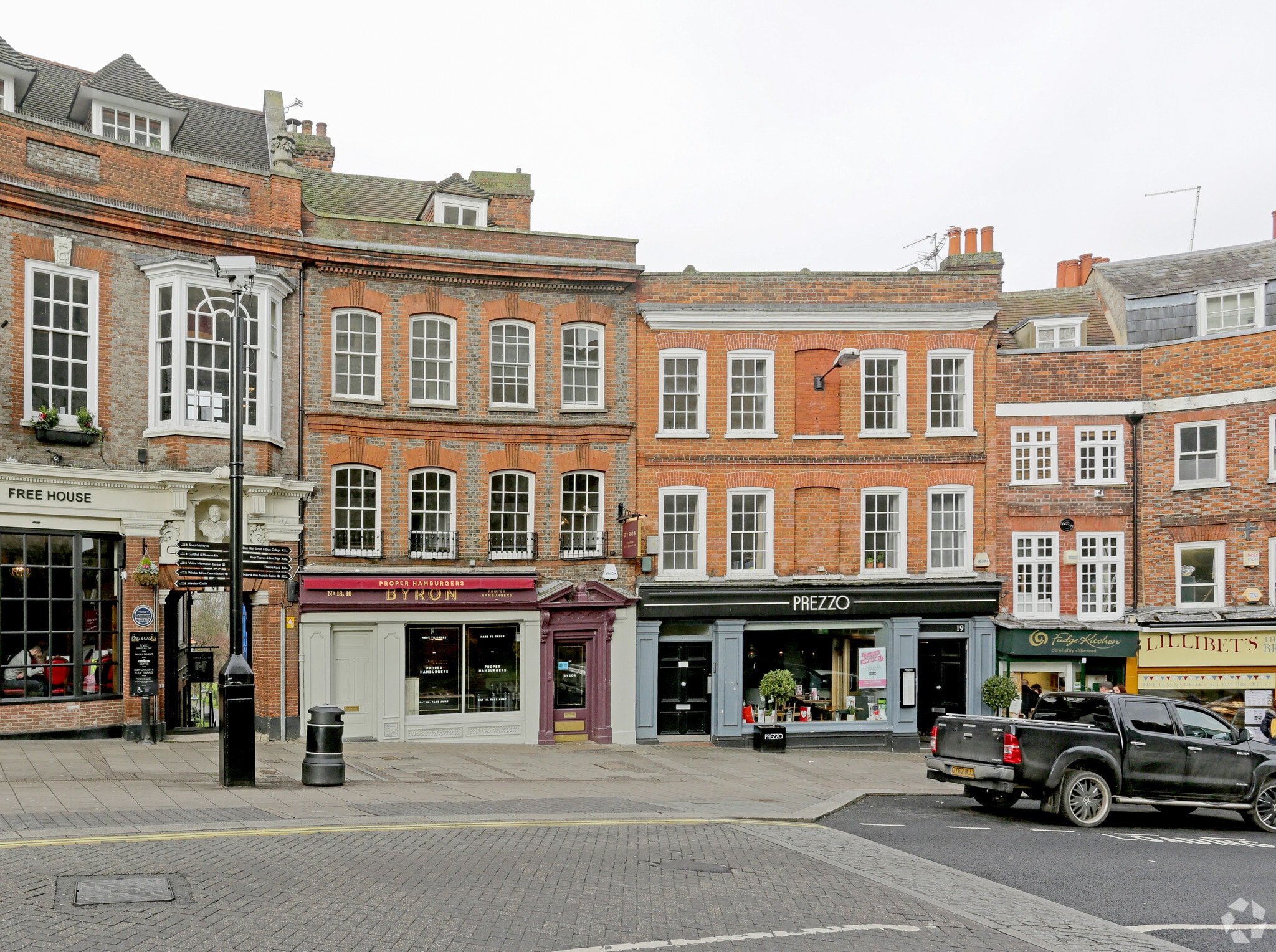 18 Thames St, Windsor for sale Primary Photo- Image 1 of 4