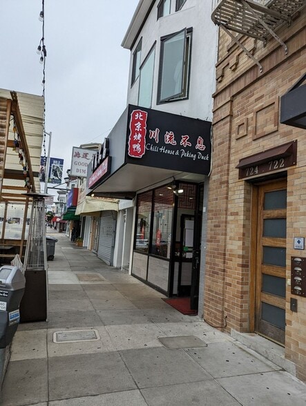 726-728 Clement St, San Francisco, CA for lease - Building Photo - Image 2 of 7