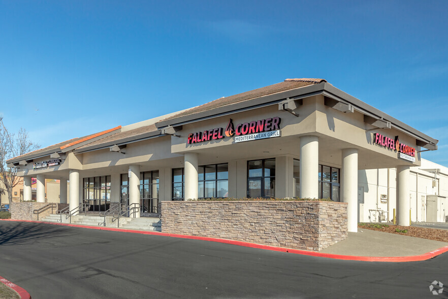 7700 Sunrise Blvd, Citrus Heights, CA for lease - Building Photo - Image 2 of 15