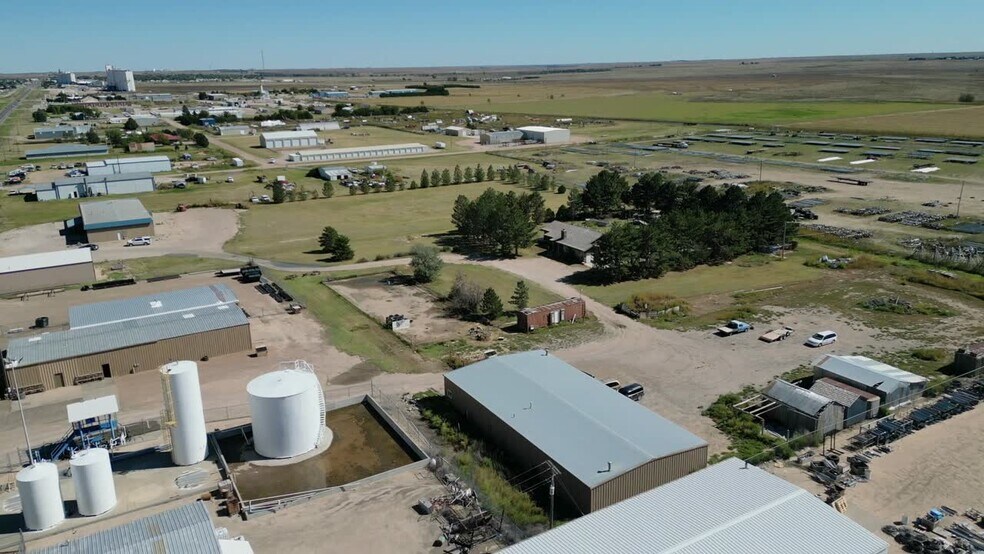 2679 W Oklahoma Ave, Ulysses, KS 67880 Auto Shop/Mechanics Shop 1.7