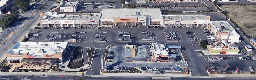 3246 W Florida Ave, Hemet, CA for lease - Building Photo - Image 2 of 12
